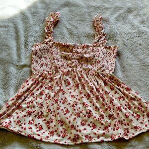 White Birch top XL never worn baby soft off white background flowers prints